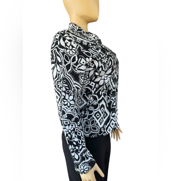 Croft & Barrow Monochrome Geometric Blazer - Picture 3 of 13